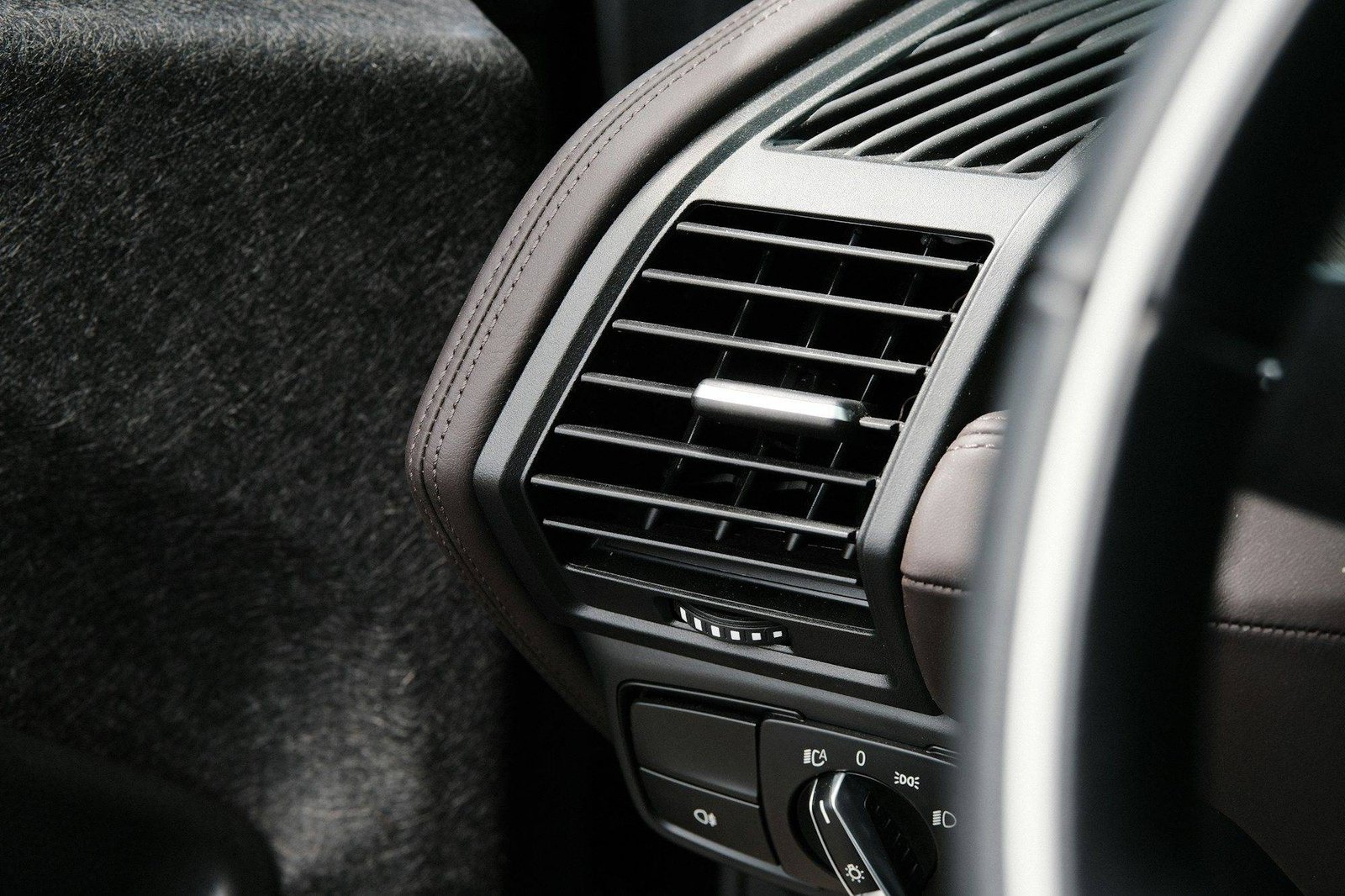 Aérateurs de climatisation dans une voiture